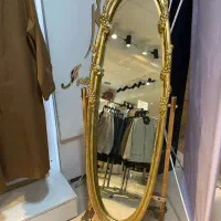 آینه پایه دار