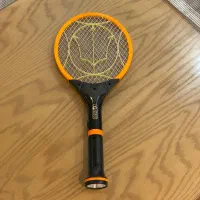 مگس کش برقی