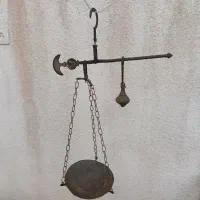 ترازوی عتیقه