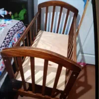 تخت خواب ثابت و متحرک تا 1سالگی
