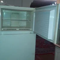 با سلام یک عدد یخچال فریزر ۱۲ فوت خارجی