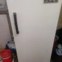 یخچال قدیمی کوچک سالم