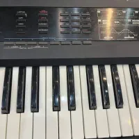 Roland D-50|پیانو، کیبورد، آکاردئون|بابل, |دیوار