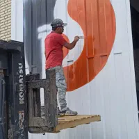 رنگ کاریهای ساختمان صنعتی نمااستخرمبلمان درب پنجره