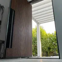 نیازمند شاگرد برای نصب درب