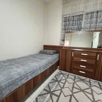 تخت خواب و میزآرایش