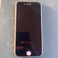 اپل iPhone 6 با حافظهٔ ۱۶ گیگابایت