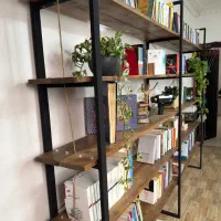 کتابخانه شلف چوبی فلزی روستیک مینیمال