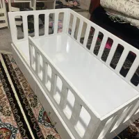تخت و کمد لباس