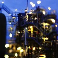 مونتاژکار تجهیزات فلزی استیل و کربن