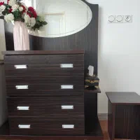 میز آرایش وکشو لباس