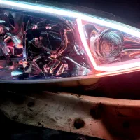 یک جفت چراغ جلو نعون دار درحدنوشفاف