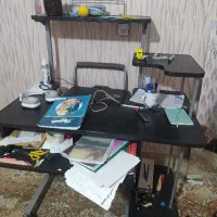 میز تحریروکامپیوتر