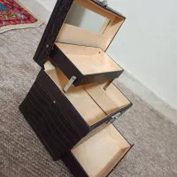 چمدان یا باکس آرایش چرم