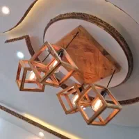 میز جزیره به همراه لوستر و آویز چوبی