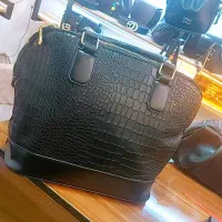 کیف بزرگ|کیف، کفش، کمربند|زابل, |دیوار