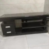 میز تلویزیون شیشه ای