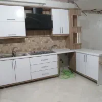 کابینت و هود و گاز و سینک ۴سال کار،کامل،با سم پاشی