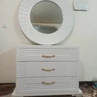 میز آرایش سالم و در حد نو