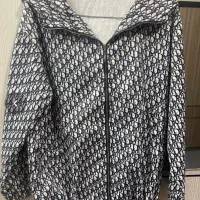 سویشرت کلاه دار درحدنو