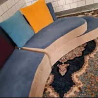مبلمان نیم دایره