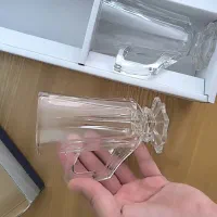 ظرف شیشه ای