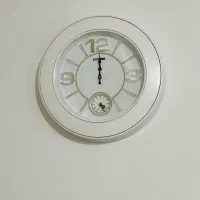 ساعت دیواری