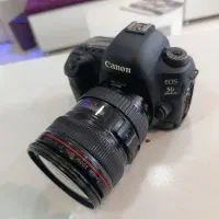دوربین عکاسی کنون 5D مارک 4 زیر قیمت