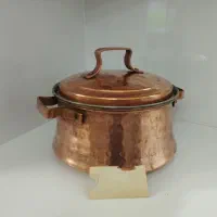 ظروف مسی قابلمه تابه بشقاب پیاله قاشق چنگال