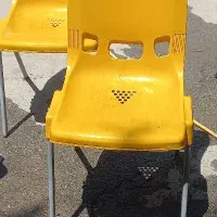 صندلی پایه فلزی