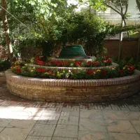 خدمات باغبانی و درختکاری و تعویض خاک گلدان درتهران