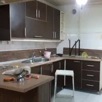 کابینت ام دی اف پایه فلزی بسیار تمیز و سالم
