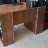 میز تحریر(اداری) یا پیشخوان