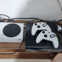 x box seri s 500  گیگ در حد صفر با دو دسته