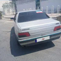 پژو ۴۰۵ نقره ای