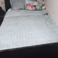 تخت یکنفره همراه با تشک