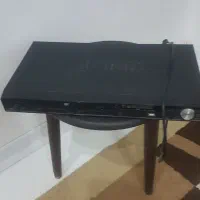 یک دستگاه دی وی دی