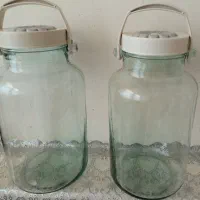 دوعدد شیشه ترشی