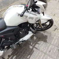 اپاچی 180 ns rs