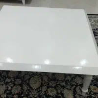 میز وسط کاملا سالم