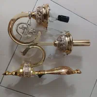 یک عدد لوستر برنجی دیوار کوب