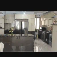 آپارتمان 98 متری جنوبی خیابان مالک الشعرا برندفاز8