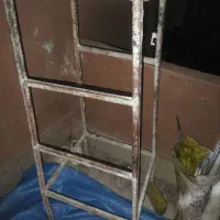چهارپایه فلزی
