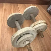 دمبل ۱۲ کیلویی