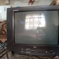 دو عدد تلویزیون قدیمی سامسونگ و نیک