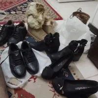 پنج جفت کفش زنانه