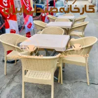 میزتاشو و صندلی پلاستیکی طرح خلیج نهارخوری غذاخوری