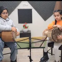 آموزش پیانو گیتار ویولن سنتور دف تنبک هنگدرام ستار
