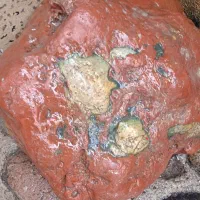 سنگ جواهرات و زیورآلات