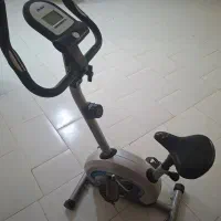 دوچرخه  لوازم ورزشی
